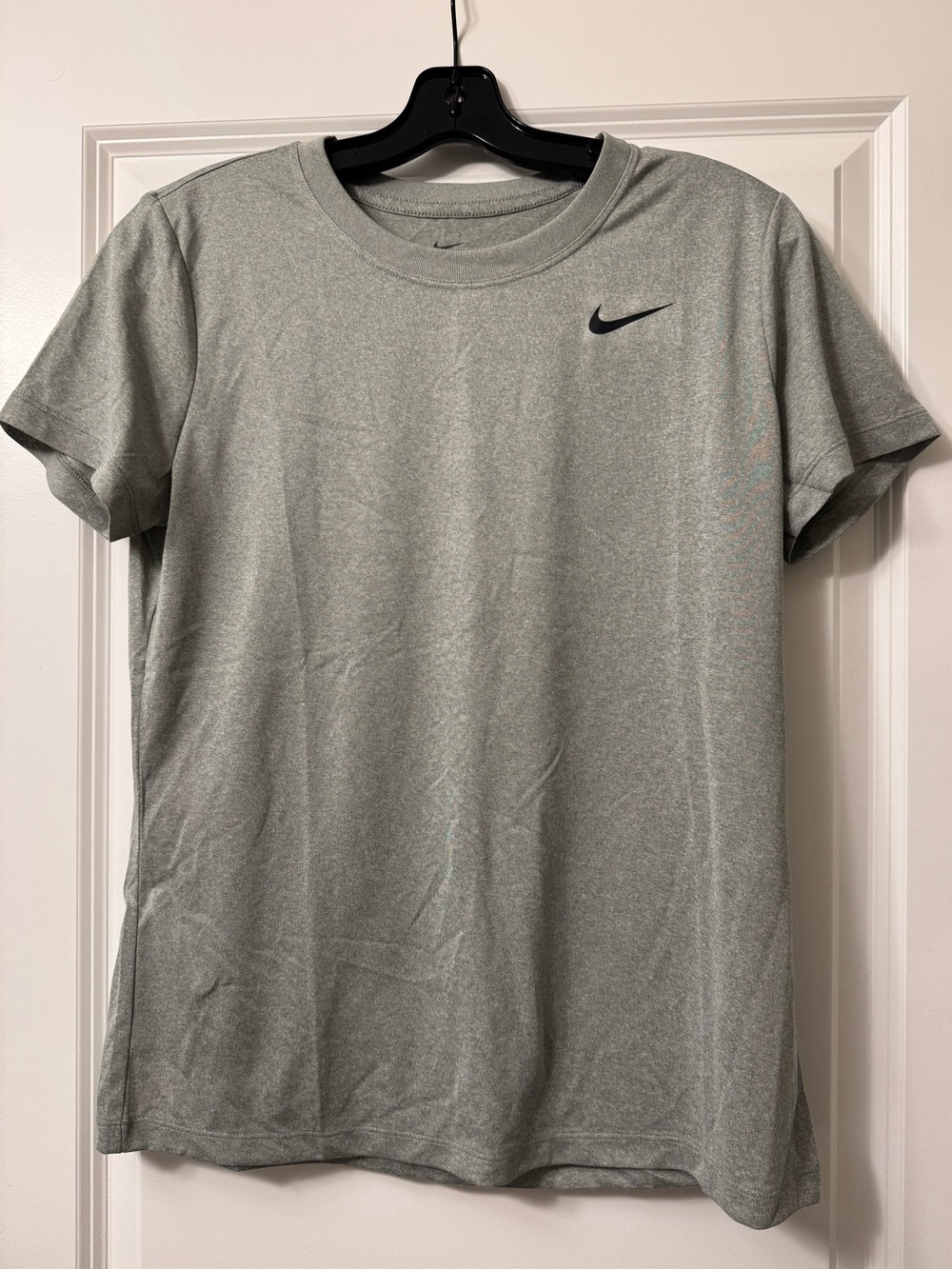 Nike Women’s Short Sleeve Tee in Heather Gray with Black Swoosh